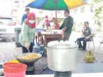 dapur-umum-covid-19-makanan-siap-saji-warga-isoman_20210716_134516.jpg