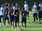 dari-kiri-kiper-spanyol-david-raya-penyerang-spanyol-ferran-torres-gelandang-spanyol-koke.jpg