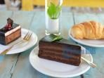 dark-chocolate-cake_20160301_182119.jpg