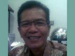 dasril-ahmad-pembina-di-perkumpulan-filatelis-di-padang.jpg