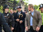 david-beckham-meninggalkan-westminster-hall.jpg