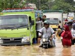 dayeuhkolot-kembali-direndam-banjir-tahunan_20180305_204453.jpg
