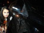 dea-imut-dan-mobilnya-yang-ringsek.jpg