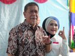deddy-mizwar-gunakan-hak-pilih-di-tps-61-pondok-gede_20180627_152924.jpg