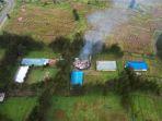 dedung-perpustakaan-sma-negeri-1-ilaga-dibakar-kkb.jpg