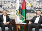 delegasi-china-menemui-ismail-haniyeh-kepala-biro-politik-hamas-di-qatar-pada-minggu-1732024.jpg