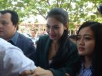 della-perez-saksi-kasus-prostitusi-online-di-mapolda-jatim_20190206_134710.jpg