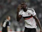 demba-ba-besiktas_20150218_201943.jpg