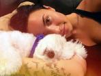 demi-lovato-dan-anjing-kesayangannya-buddy_20150730_083416.jpg