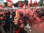 demo-buruh-tolak-omnibus-law_20220114_170325.jpg