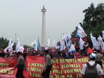 demo-buruh-tuntut-cabut-pp-no-78-th-2015_20151215_141714.jpg