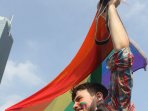 demo-komunitas-lgbt_20150517_205040.jpg