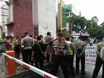 demo-lgbt-nih3_20160505_154609.jpg