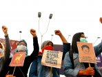 demo-mahasiswa-solidaritas-aktivis-tambang-pasir-ilegal_20151005_162500.jpg