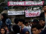 demo-mahasiswa-tolak-putusan-mk_20231020_195227.jpg