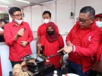 demo-memasak-tanpa-minyak-goreng-di-sekolah-partai-pdip_20220328_174952.jpg