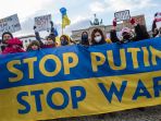 demo-mengecam-konflik-rusia-ukraina_20220131_134324.jpg
