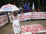 demo-nelayan-di-ptun_20170317_105930.jpg