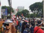 demo-pedagang-baju-bekas_.jpg