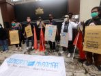 demo-solidaritas-mengecam-kudeta-militer-di-myanmar_20210205_163523.jpg
