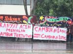 demo-tolak-hukuman-cambuk-tertutup_20180412_133156.jpg