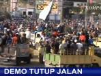 demo-tolak-parik-semen_20150724_174435.jpg