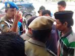 demo-warga_20160815_134256.jpg