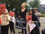 demo-wna-di-depan-kedubes-as-di-jakarta_20170204_161900.jpg