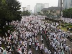 demonstrasi-bela-islam-tuntut-ahok-dijadikan-tersangka_20161104_155147.jpg