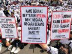 demonstrasi-ribuan-honorer-fasyankes-jabar-tuntut-jadi-asn_20220805_193817.jpg