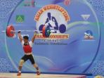 deni-raih-perunggu-di-kejuaraan-angkat-besi-asia-2016_20160427_233645.jpg