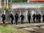 denjaka-tni-al-latihan-skenario-pembebasan-sandera_20150323_122756.jpg