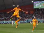 denzel-dumfries-rayakan-kemenangan-usai-kalahkan-amerika-serikat_20221204_000817.jpg