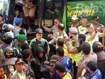 derbi-yogyakarta-penonton-di-sweeping-bus-pss-sleman-disambut-ejekan_20180726_160839.jpg