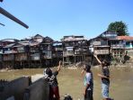 deretan-rumah-kumuh-di-bantaran-kali-ciliwung_20200930_163225.jpg