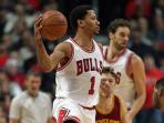 derrick-rose-pegangbola_20141114_132516.jpg