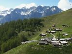 desa-pegunungan-albinen-di-valais-swiss_20171124_191541.jpg