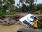 desa-sikara-kara-terisolasi-akibat-banjir-bandang_20181013_111415.jpg