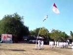 detik-detik-anggota-paskibra-jatuh-saat-perbaiki-tali-pengerek-bendera.jpg