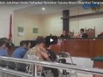 detik-detik-hakim-jatuhkan-vonis-terhadap-sembilan-taruna-akpol-disambut-tangisan_20171117_185326.jpg