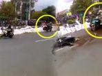 detik-detik-pebalap-road-race-tabrak-pembatas-hingga-terpental-saat-berdiri-ditabrak-dari-belakang.jpg