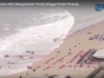 detik-detik-tsunami-mini-menghantam-pantai-hingga-porak-poranda_20170602_171123.jpg