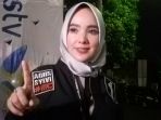 devita-rusdi-saat-hadir-di-debat-pertama-pasangan-calon-gubernur_20170115_203102.jpg