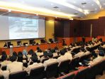 dewan-perwakilan-rakyat-ri-menerima-kunjungan-mahasiwa-universitas-katolik-parahyangan-unpar_20170406_111716.jpg