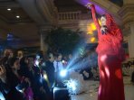 dewi-persik-hibur-peserta-gala-dinner-empire-palace_20150705_173415.jpg