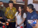 dewi-perssik-akui-bakal-tindak-tegas-penghinanya-di-media-sosial.jpg