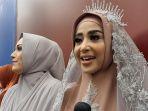 dewi-perssik-di-jfw-2020.jpg