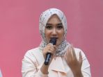 dian-pelangi-luncurkan-pelangi-asmara_20180531_170338.jpg