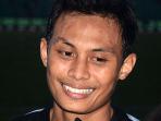 diaz-angga-putra-kembali-ke-persib-bandung_20141130_115956.jpg