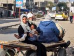 dibombardir-israel-warga-gaza-tinggalkan-rafah_20240214_090015.jpg